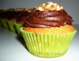 Cupcakes (très faciles) à la vanille, glaçage au chocolat