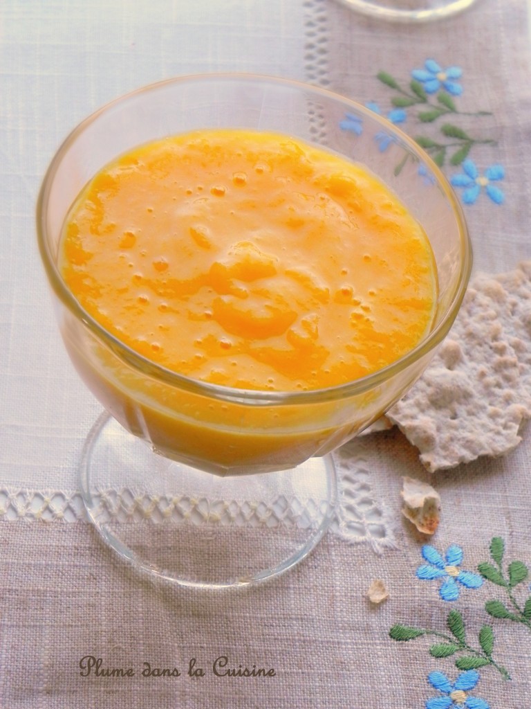 mango smoothie